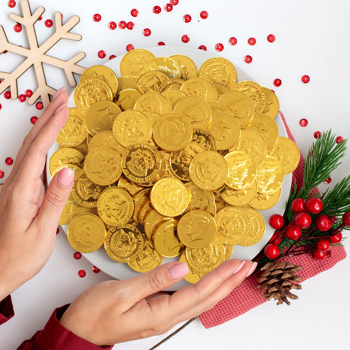 Gold Chocolate Coins, Pack of Gold Chocolate Coins Bulk 100 Count, Ideal Gold Coin Candy for Themed Parties, Events and Celebrations, Perfect for Gift Bags and Festive Decorations Christmas and St. Patrick's Day