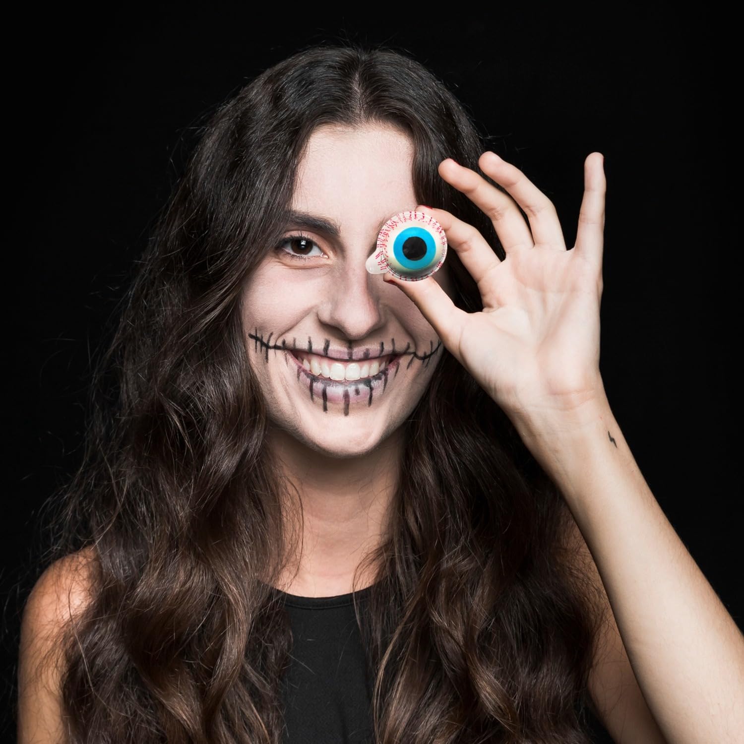 Halloween Gummy Eyeballs Candy, 20 Pieces of Perfect Gummy Halloween Candy Selection that Works as Game Prizes and Haunted House Giveaways, Ideal for Parties and Scary Dessert Tables