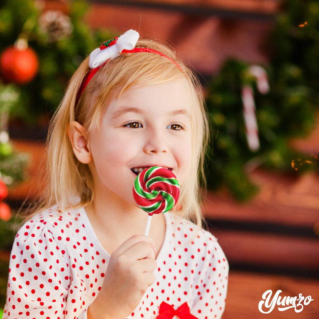 Christmas Swirl Lollipops, 24 Christmas Lollipops Individually Wrapped, Delicious Christmas Suckers Bulk For Festive Treats, Perfect Christmas suckers for Gift, and Holiday Decorations